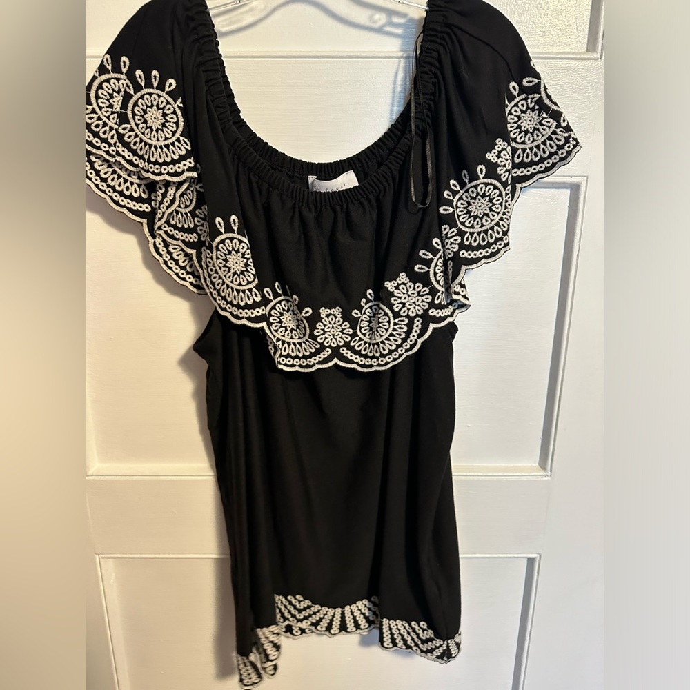 Boho off shoulder shirt - Picture 2 of 3